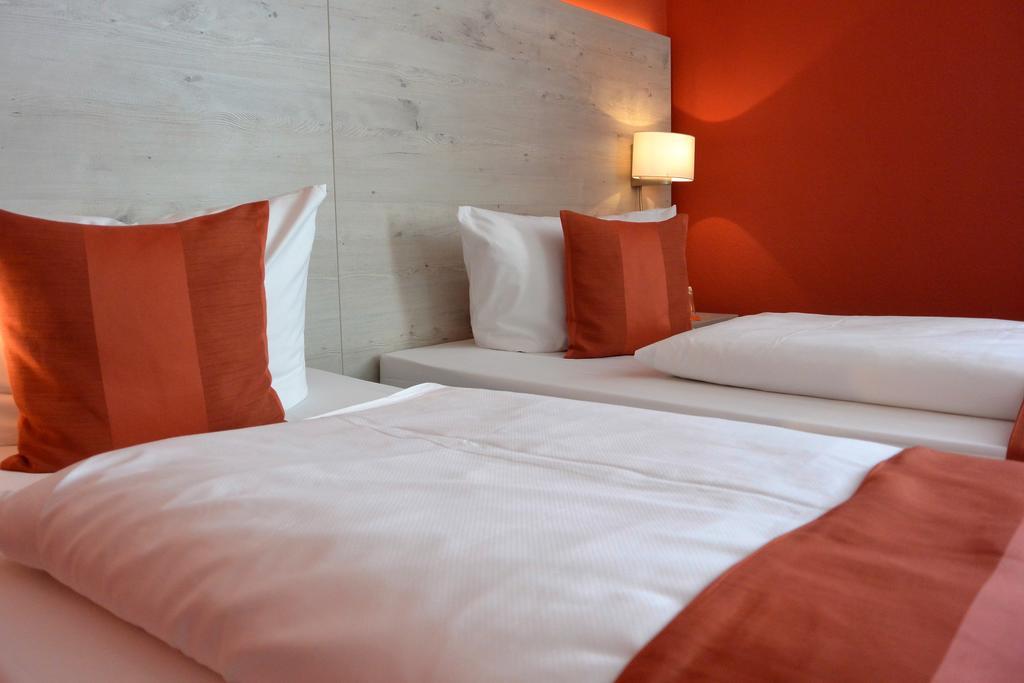 Hotel Schlee Hohenschaftlarn Экстерьер фото