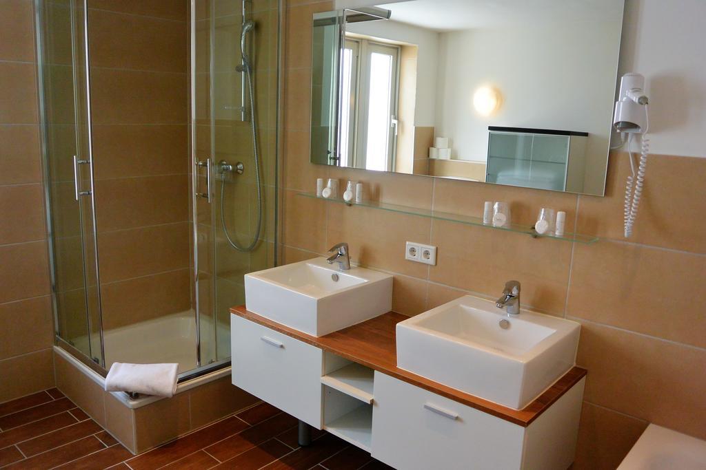 Hotel Schlee Hohenschaftlarn Экстерьер фото