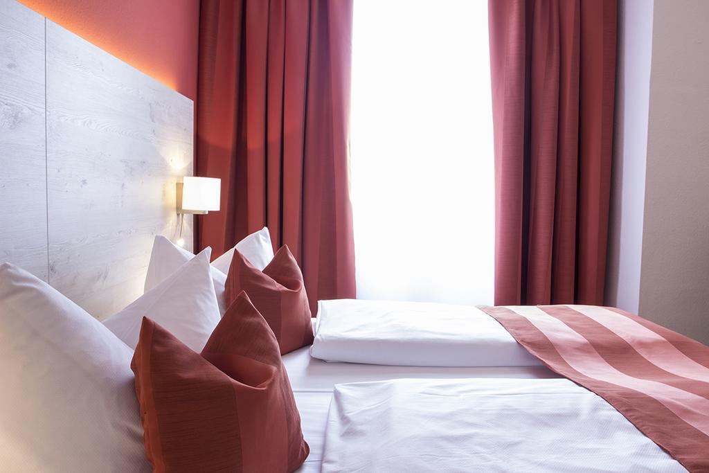 Hotel Schlee Hohenschaftlarn Номер фото